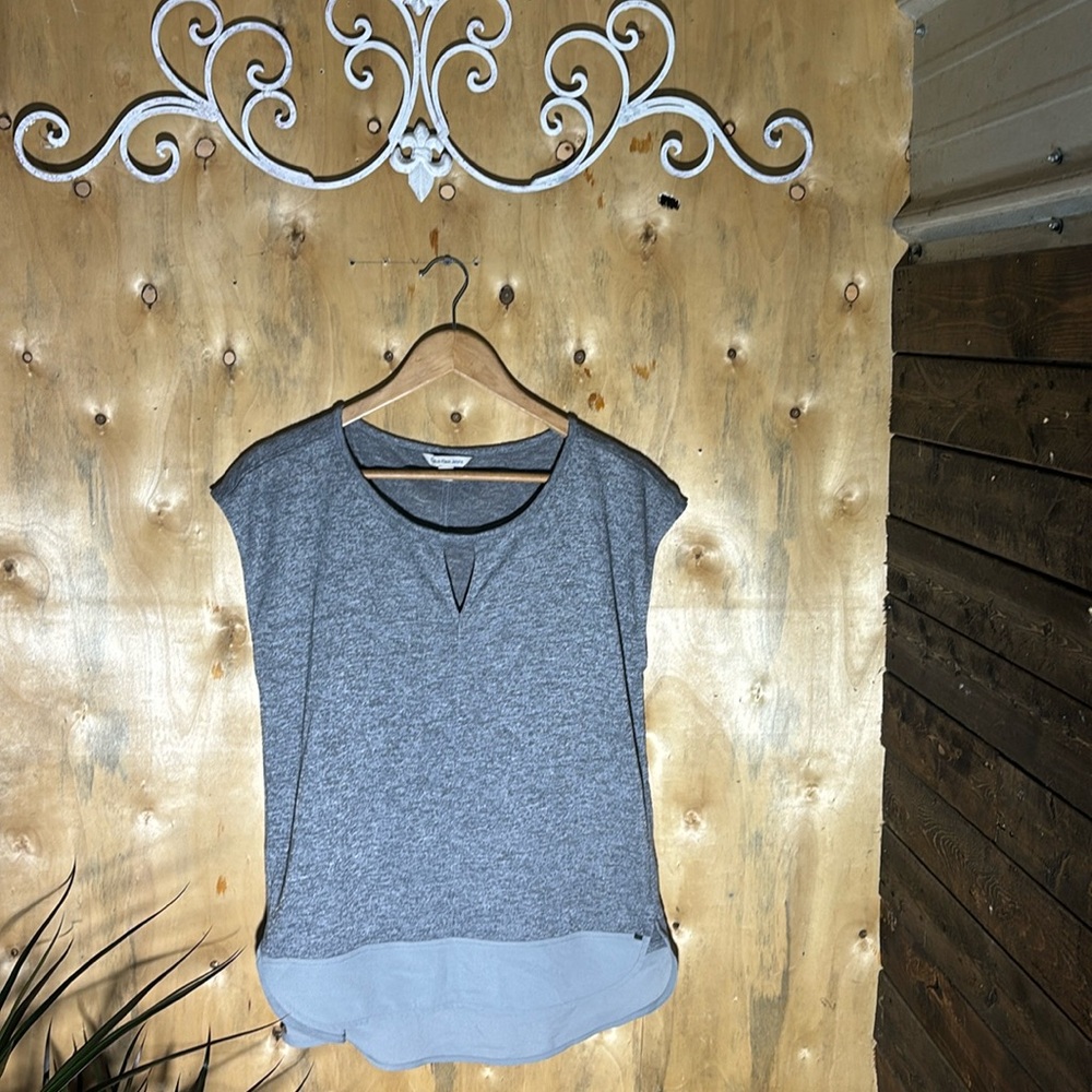 Calvin Klein sleeveless Blouse